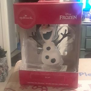 NIB Hallmark Disney Olaf from Frozen Ornament